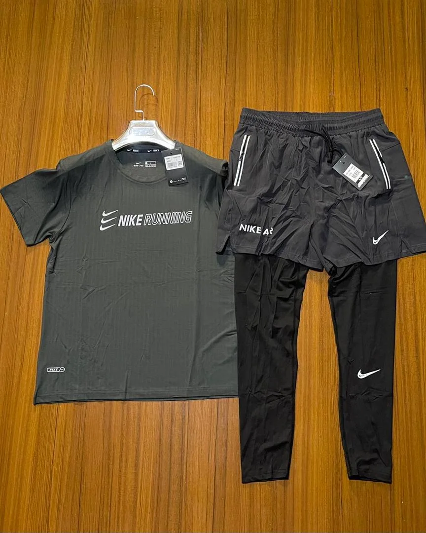 Ensemble Sport Nike (T-shirt + collant / Short)