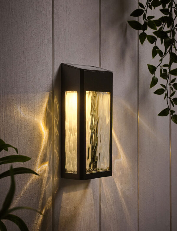 Crackle Solar Wall Light